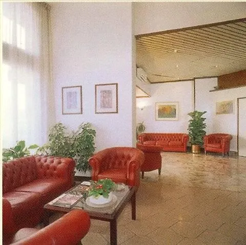 Maximum Hotel Milano 3*,  Italia